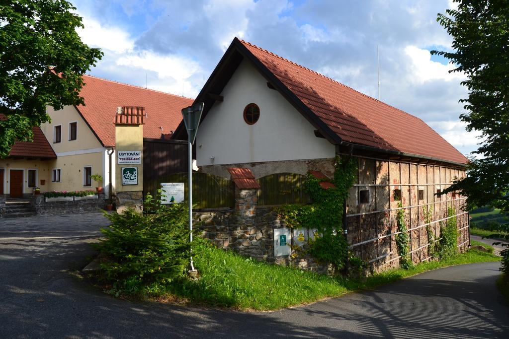 Ubytovani Na Hajence Bystrice nad Pernstejnem Exterior photo