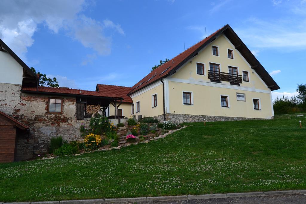 Ubytovani Na Hajence Bystrice nad Pernstejnem Exterior photo